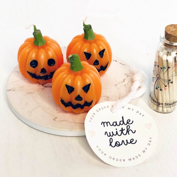 Halloween Gift Box - Glow in the Dark Ghost - Picture 7 of 10